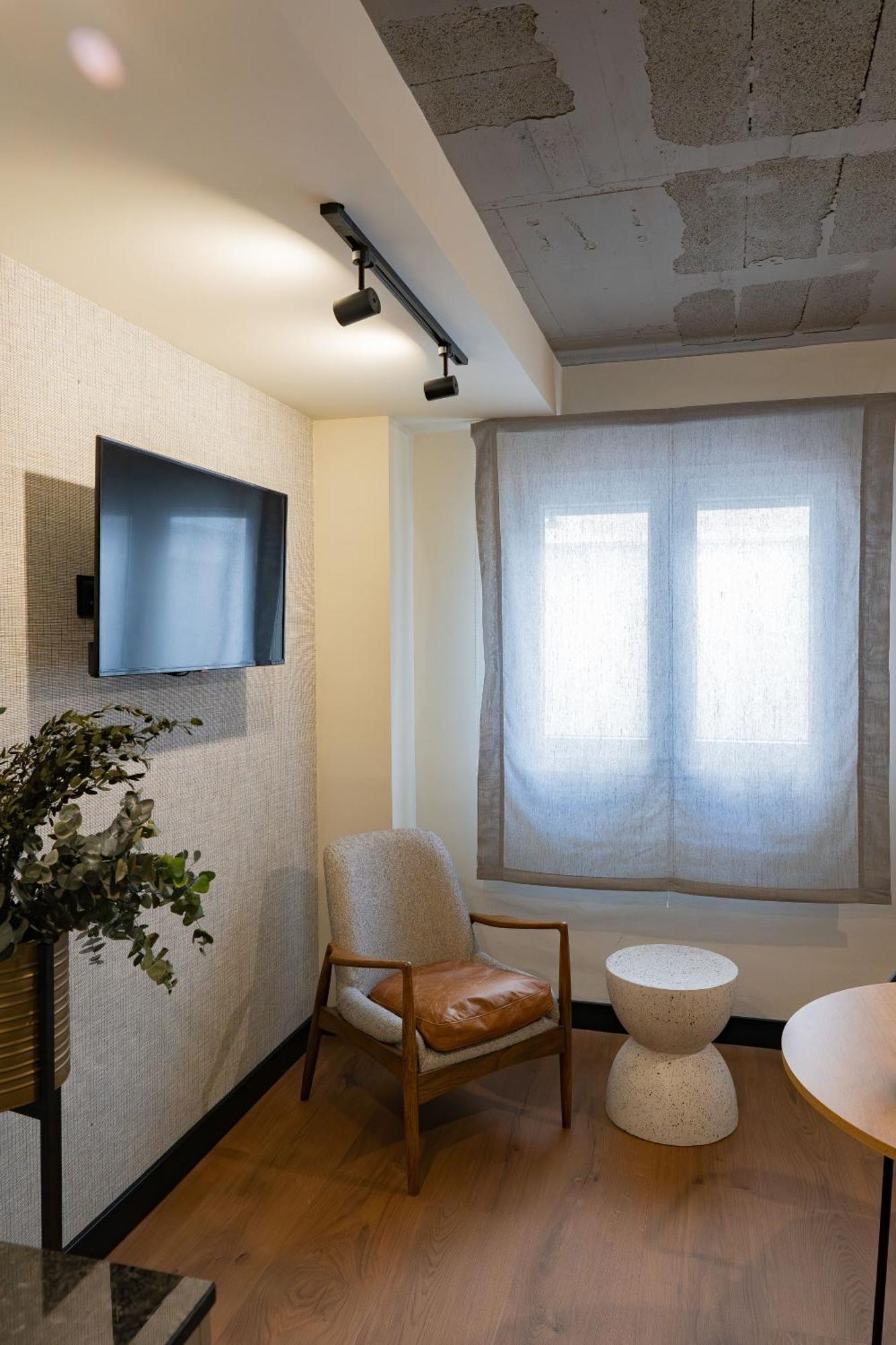 Bubu Apartments By Charming Stay *