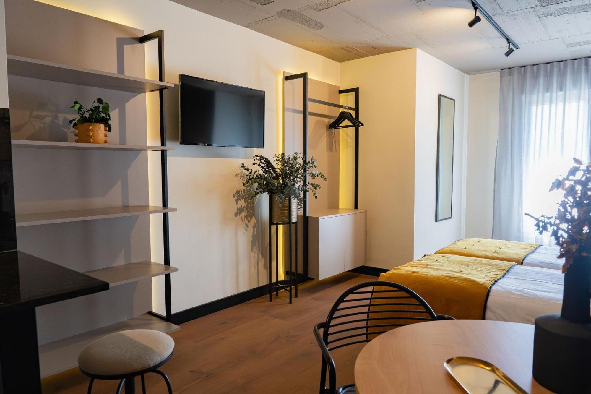 Apartment Bubu Apartments By Charming Stay