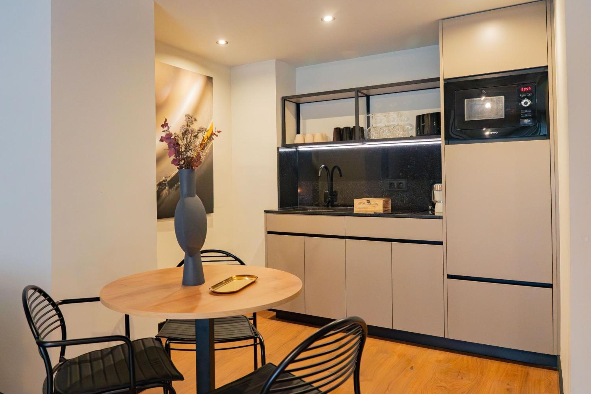 Bubu Apartments By Charming Stay *