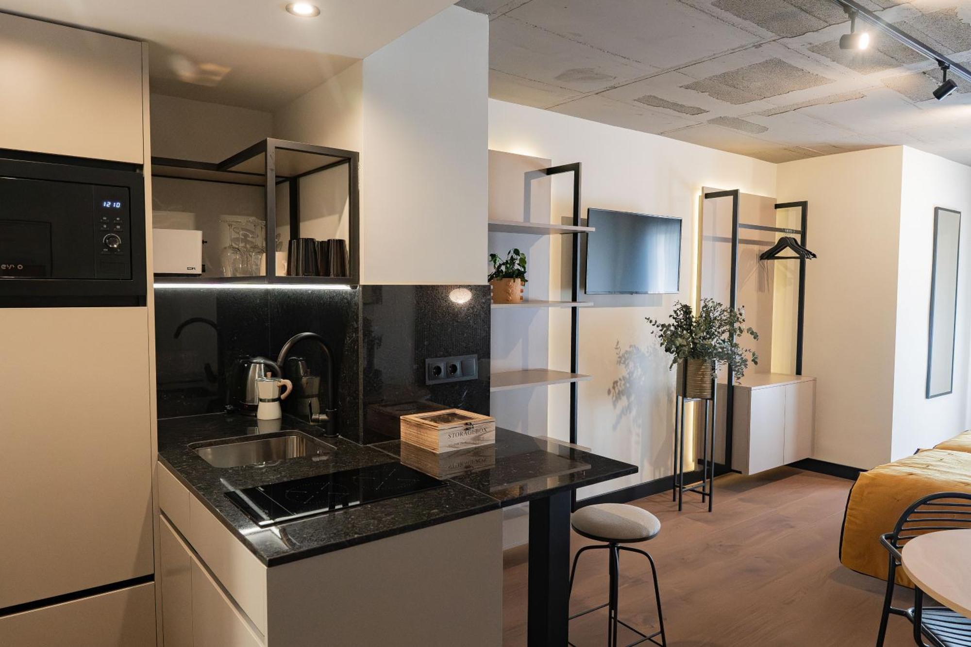 Bubu Apartments By Charming Stay